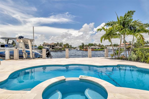 Exterior, Pool, Water