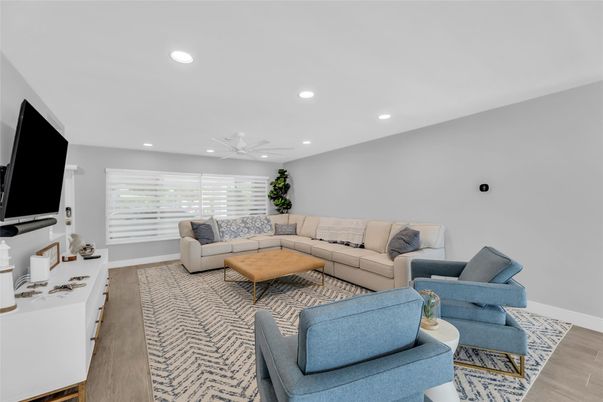 Interior, Living room, Recessed Lighting, Wood Texture Flooring