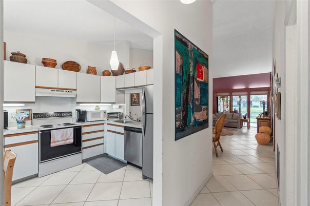 Interior, Kitchen, Pendant Lights, Stainless Steel Appliances