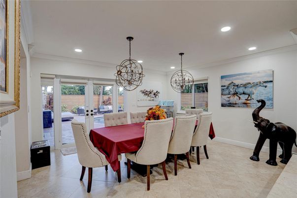 Chandelier, Dining room, Interior, Recessed Lighting