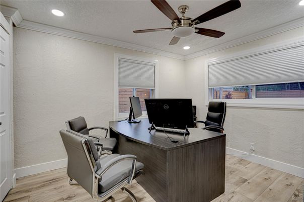 Home Office, Interior, Recessed Lighting, Wood Texture Flooring