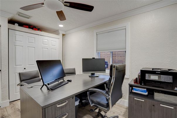 Home Office, Interior, Recessed Lighting, Wood Texture Flooring