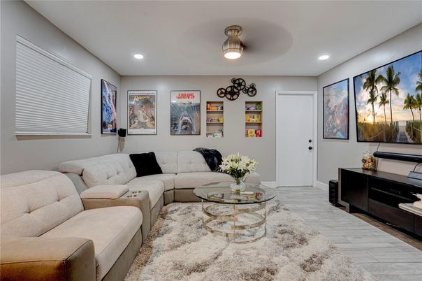 Interior, Living room, Recessed Lighting, Wood Texture Flooring