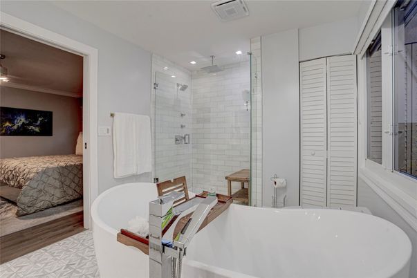 Bathroom, Free Standing Baths, Glass Shower, Interior, Recessed Lighting