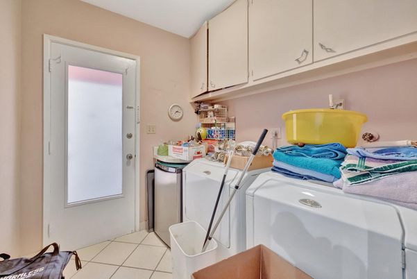Interior, Washer