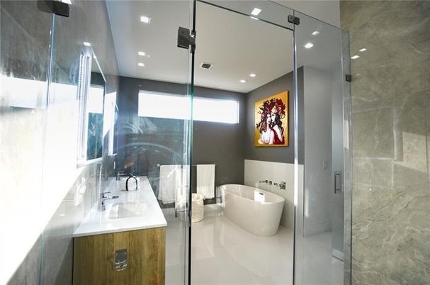 Bathroom, Free Standing Baths, Glass Shower, Interior, Recessed Lighting