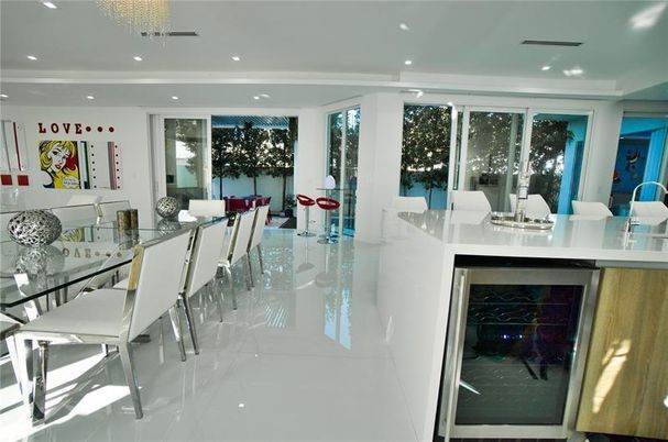 Dining room, Interior, Recessed Lighting