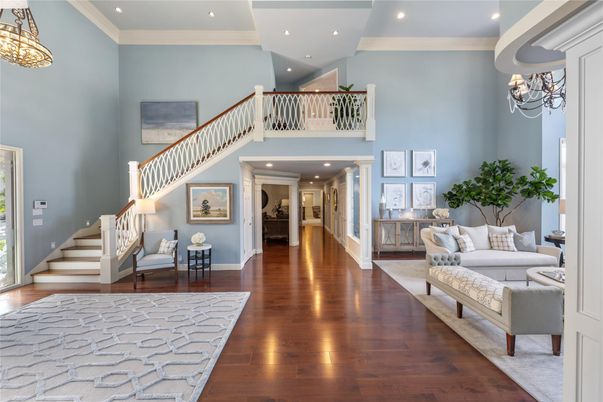 Chandelier, Interior, Living room, Recessed Lighting, Wood Texture Flooring