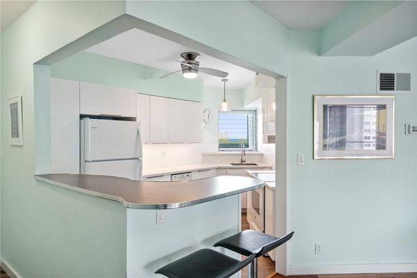 Interior, Kitchen, Pendant Lights, Wood Texture Flooring
