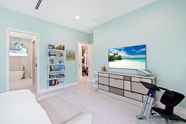 Bathroom, Fitness Equipment, Interior, Recessed Lighting