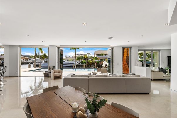 Dining room, Interior, Living room, Recessed Lighting, Water
