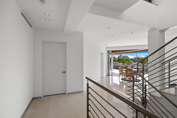 Dining room, Interior, Recessed Lighting
