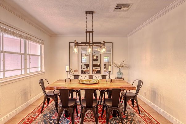 Dining room, Interior, Pendant Lights