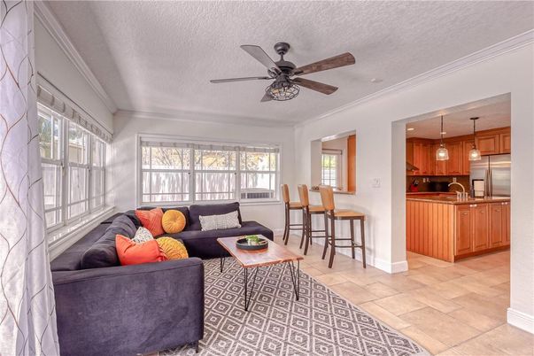 Interior, Kitchen, Living room, Pendant Lights, Stainless Steel Appliances