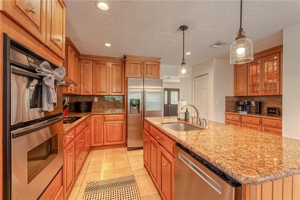 Interior, Kitchen, Pendant Lights, Recessed Lighting, Stainless Steel Appliances