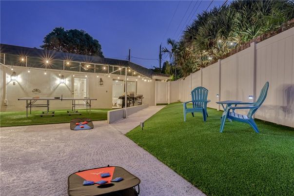 Backyard, Exterior