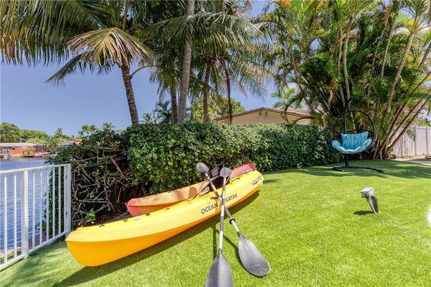 Backyard, Exterior, Playground