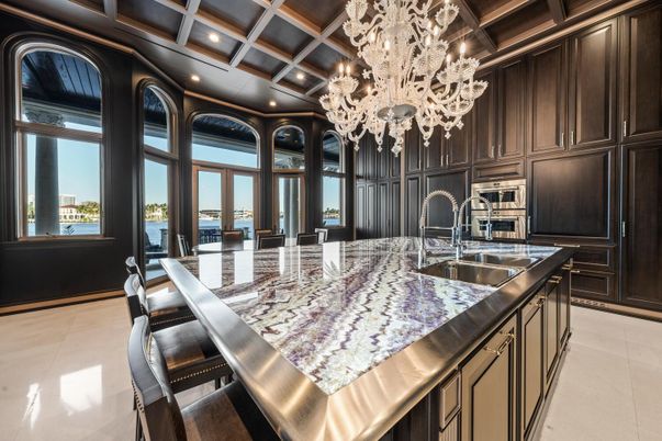 Chandelier, Dining room, Interior, Kitchen, Recessed Lighting, Stainless Steel Appliances
