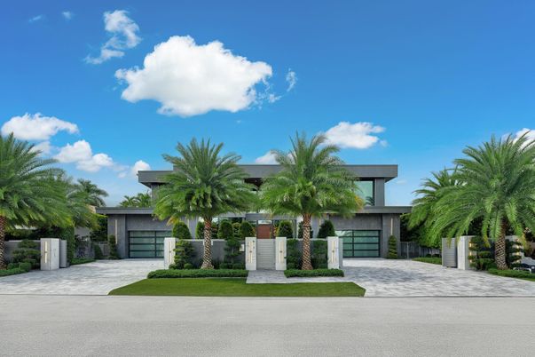 Attached, Exterior, Facade, Modern