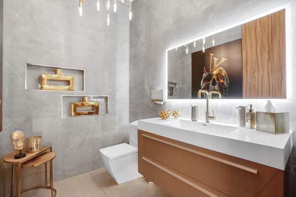 Bathroom, Interior