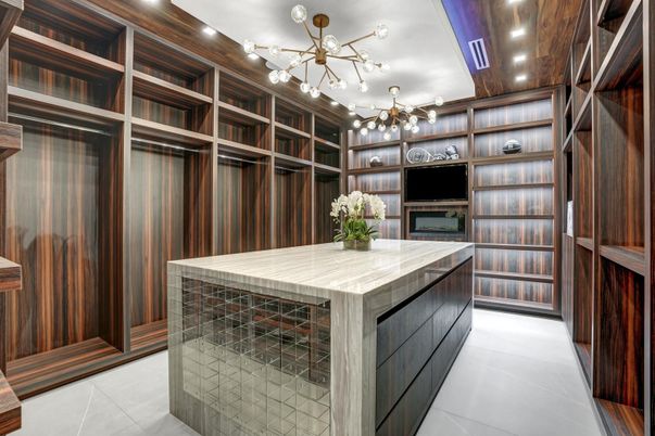 Interior, Recessed Lighting, Walk-in Closets