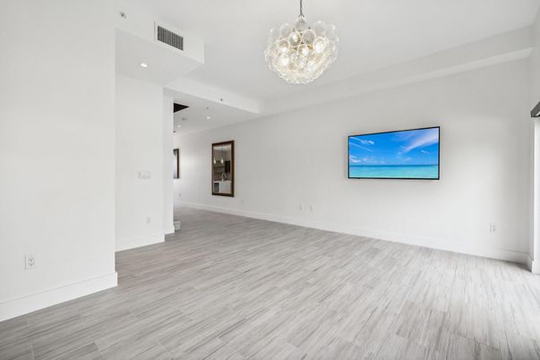 Chandelier, Empty room, Interior, Recessed Lighting, Wood Texture Flooring