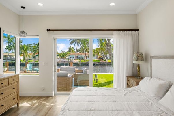 Bedroom, Interior, Pendant Lights, Recessed Lighting, Water, Wood Texture Flooring