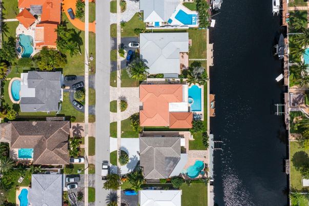 Exterior, Drone