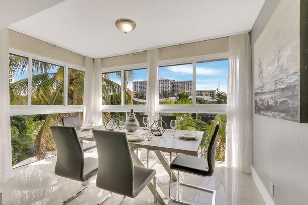 Dining room, Interior, Sun Room