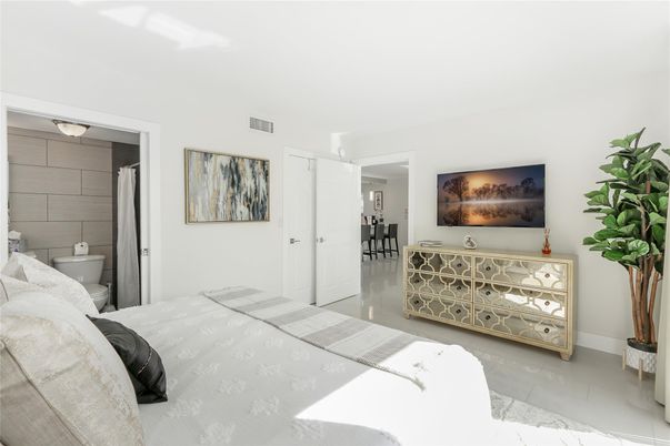 Bathroom, Bedroom, Interior