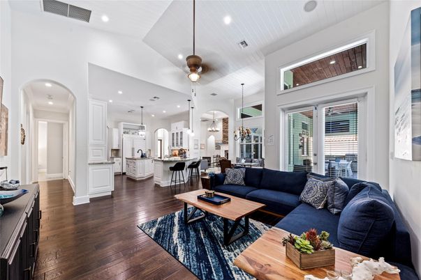 Interior, Kitchen, Living room, Pendant Lights, Recessed Lighting, Wood Texture Flooring