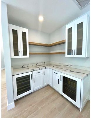 Interior, Kitchen, Recessed Lighting, Wood Texture Flooring