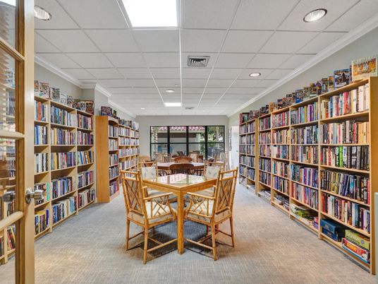 Dining room, Interior, Recessed Lighting
