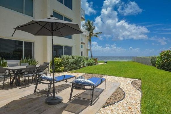 Backyard, Exterior, Water