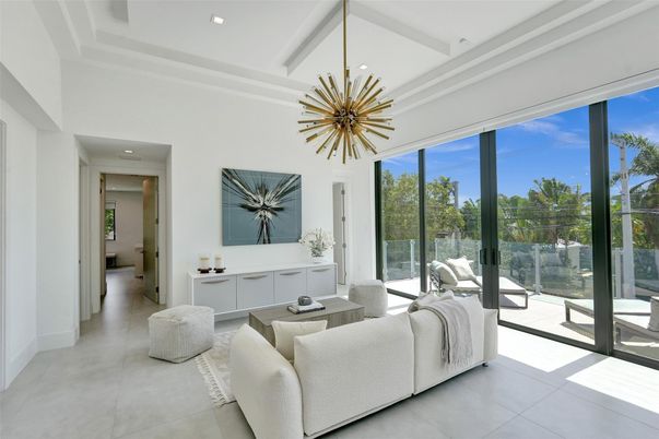 Interior, Living room, Pendant Lights, Recessed Lighting