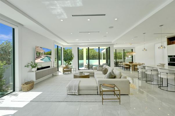 Dining room, Interior, Living room, Pendant Lights, Recessed Lighting