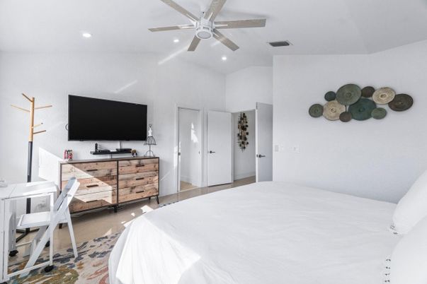 Bedroom, Interior, Recessed Lighting