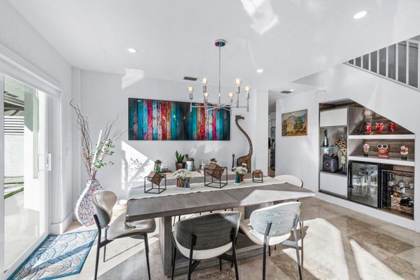 Dining room, Interior, Pendant Lights, Recessed Lighting
