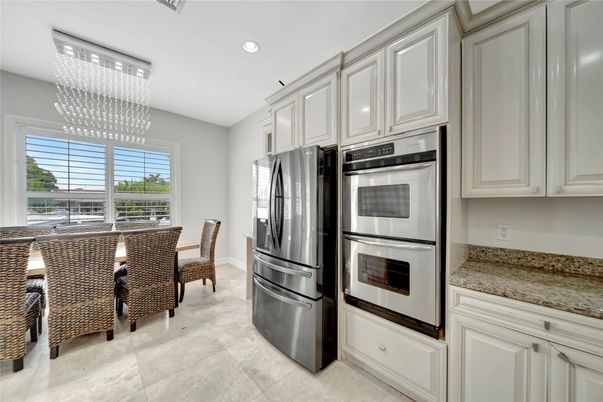 Chandelier, Dining room, Interior, Kitchen, Recessed Lighting
