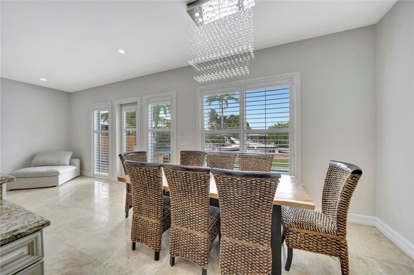 Dining room, Interior, Pendant Lights, Recessed Lighting
