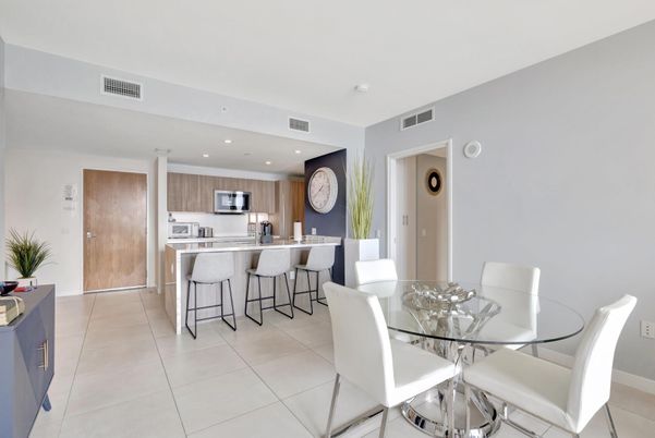 Dining room, Interior, Kitchen, Recessed Lighting