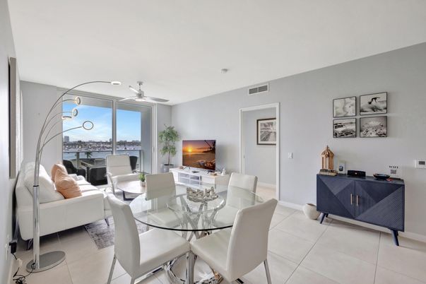Dining room, Interior, Living room, Water