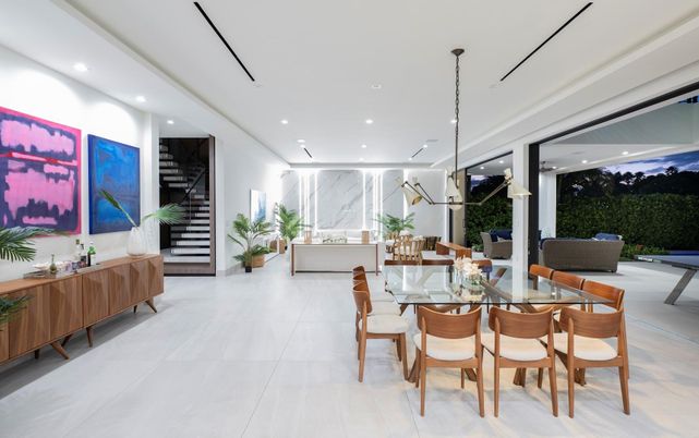 Dining room, Interior, Pendant Lights, Recessed Lighting