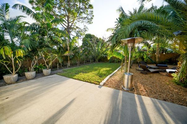 Backyard, Exterior