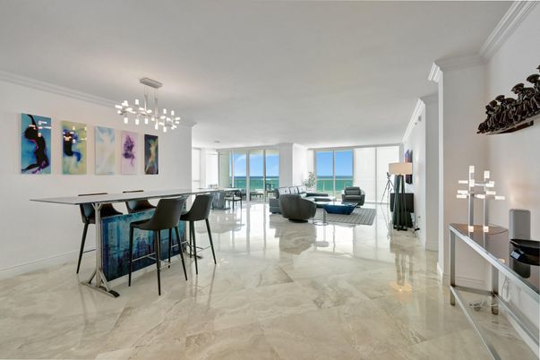 Interior, Living room, Pendant Lights