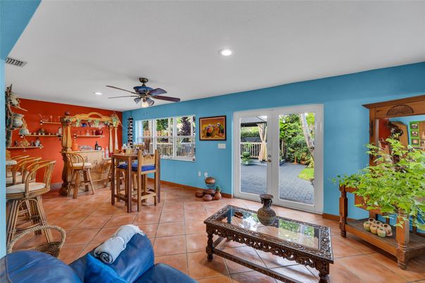 Dining room, Interior, Recessed Lighting