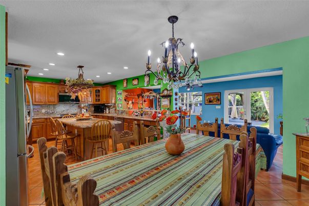 Chandelier, Dining room, Interior, Kitchen, Recessed Lighting