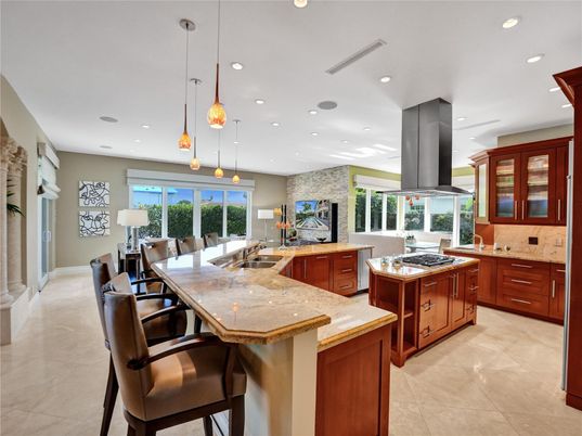 Dining room, Interior, Kitchen, Pendant Lights, Recessed Lighting, Stone Walls