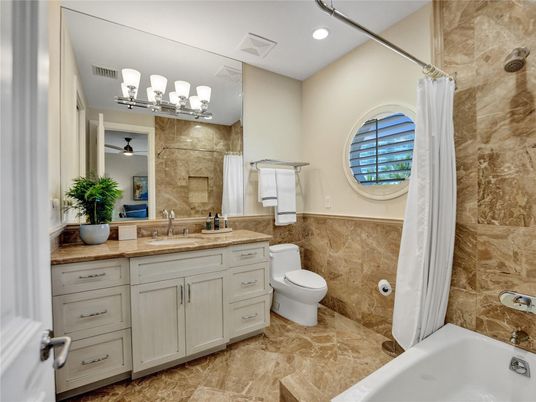 Bathroom, Interior, Recessed Lighting