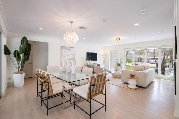 Chandelier, Dining room, Interior, Living room, Recessed Lighting, Wood Texture Flooring